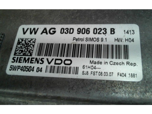 Блок управления двигателя 03D906023B   Volkswagen Fox