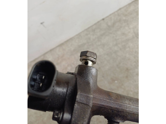 Vstřikovací lišta A6680700095, 022523   Mercedes-Benz Vaneo W414     