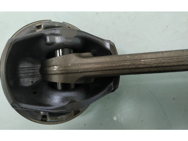 Píst 980726038001   Citroen C4 SpaceTourer    HN05 