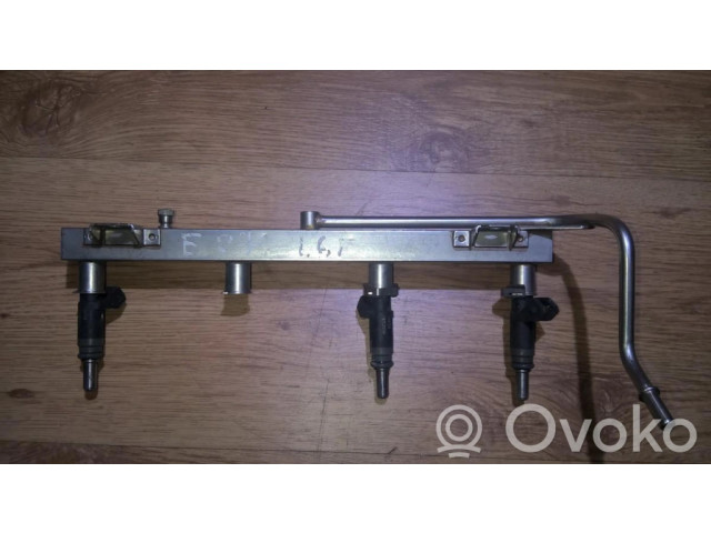 Vstřikovací lišta 7530420, 7526892  7506158  5181c01   BMW 1 E81 E87  pro benzínový motor 1.6  