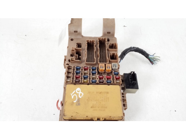 Блок предохранителей 82641-13040   Toyota Corolla Verso E121    