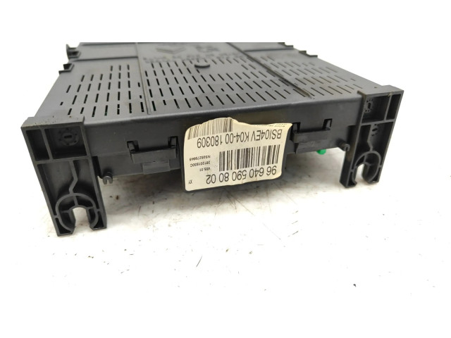   Pojistková skříňka 9664059080   Fiat Scudo 2009