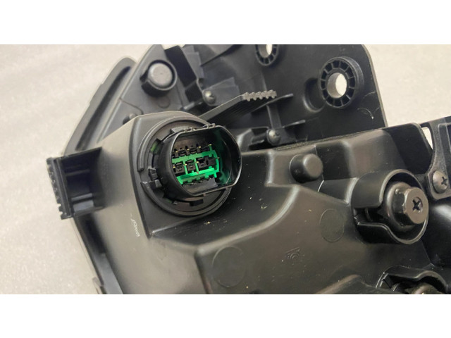 Přední světlo pravé J92102G2230, 92101G2200   Hyundai Ioniq 2021