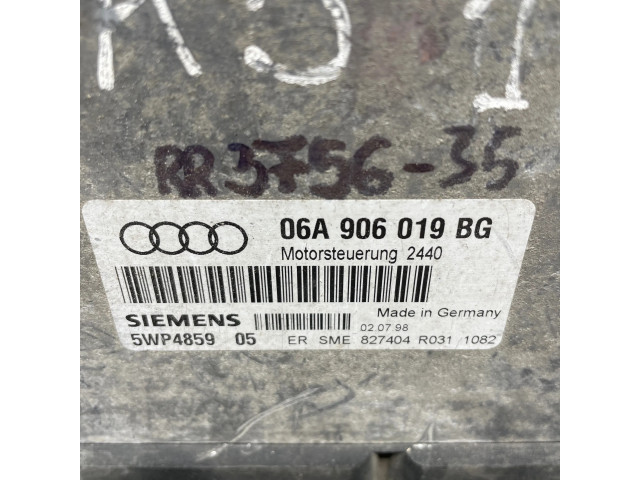 Блок управления двигателя 06A906019BG   Audi A3 S3 8P