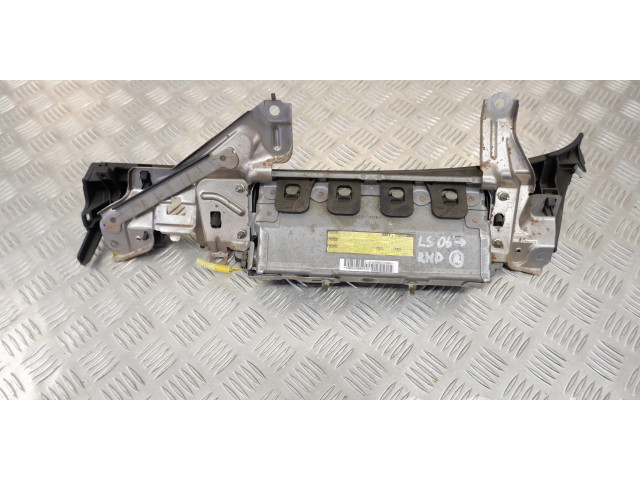Подушка безопасности для колен 7390050040C0   Lexus LS 460 - 600H