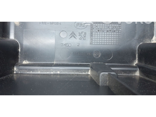   Pojistková skříňka 9804681980, 9678633380   Peugeot 308 2015