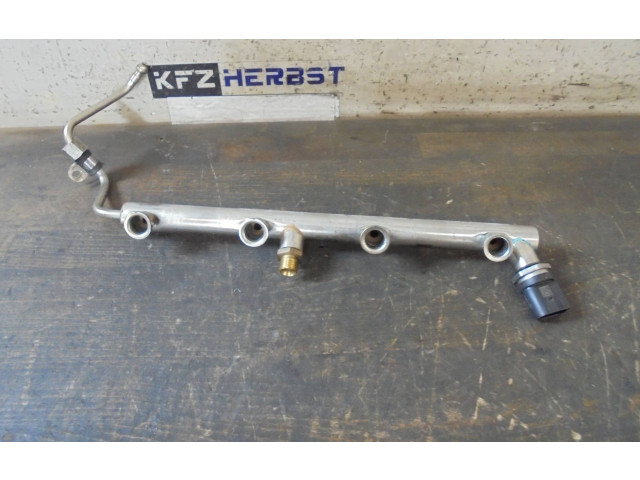 Vstřikovací lišta 079133316R, 06D906051C   Audi S5    CAUA 