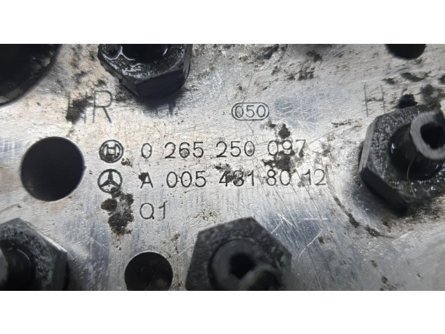 Jednotka ABS A0054318012, 0265250097   Mrcedes-Benz E W211 2006