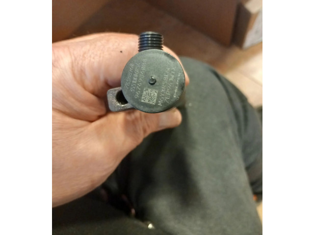 Vstřikovač 9674984080, 28388960   Ford S-MAX     