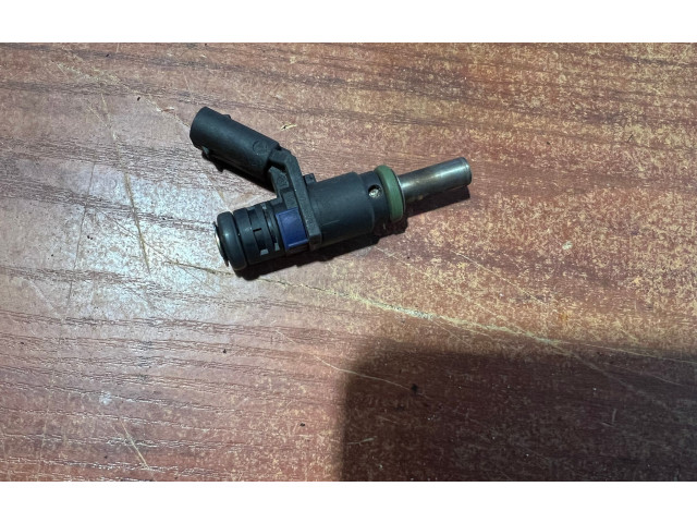 Vstřikovač A0000788749   Mercedes-Benz A W169     
