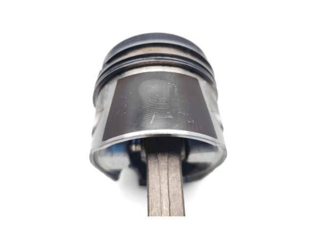 Píst AWX   Audi A6 S6 C5 4B    AWX 