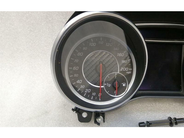 Přístrojová deska  Mercedes-Benz A W176 2017 A1769006204  