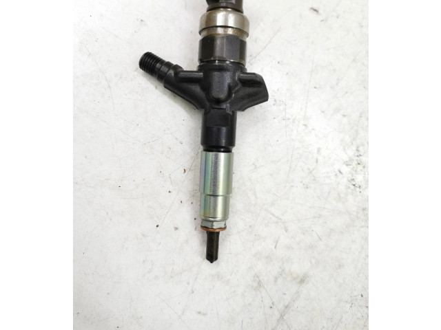Форсунка 16613AA030, 02M02680    Subaru Outback   