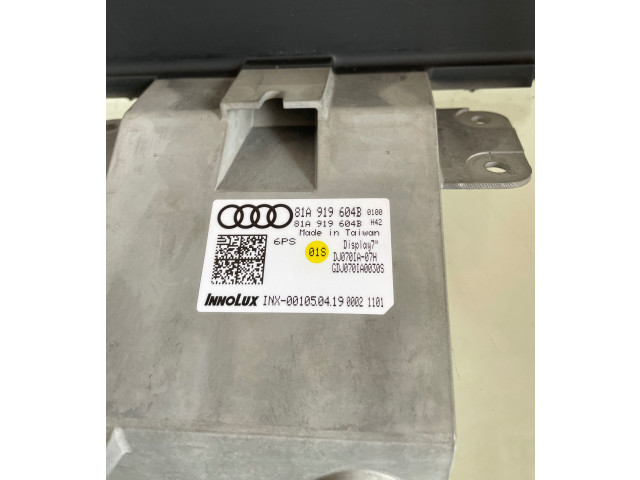 Дисплей    81A919604B, GDJ070JA0030S   Audi Q2 -