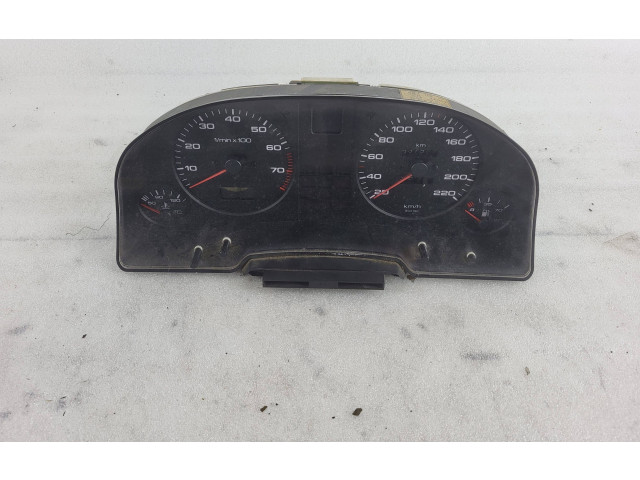 Přístrojová deska  Audi 80 90 B3 1988 231020025001, 893919067  
