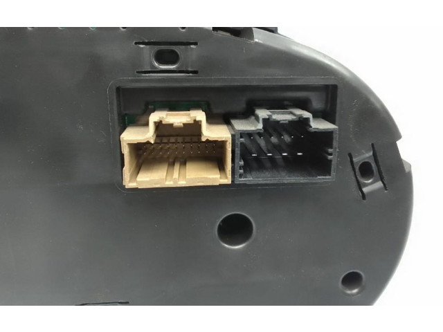 Přístrojová deska  Lancia Voyager 2012 P68055695ah  