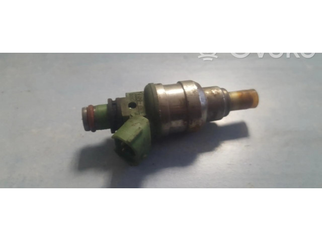 Форсунка INP484, INP-484    Mazda 323 для бензинового двигателя  1.5