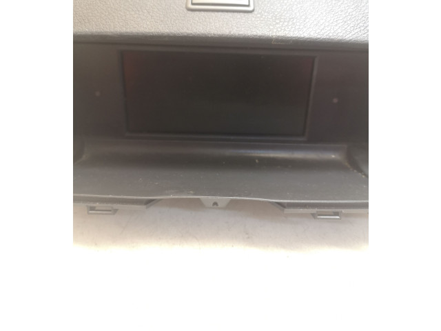 Дисплей    A2046800931, A2048203197   Mercedes-Benz C W204