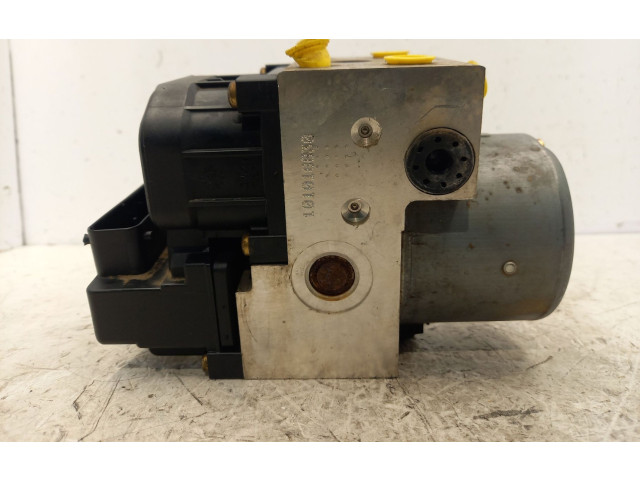Jednotka ABS 7701050132   Renault Clio II 2002