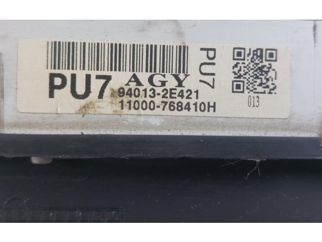 Přístrojová deska  Hyundai Tucson JM 2006 940132E421  
