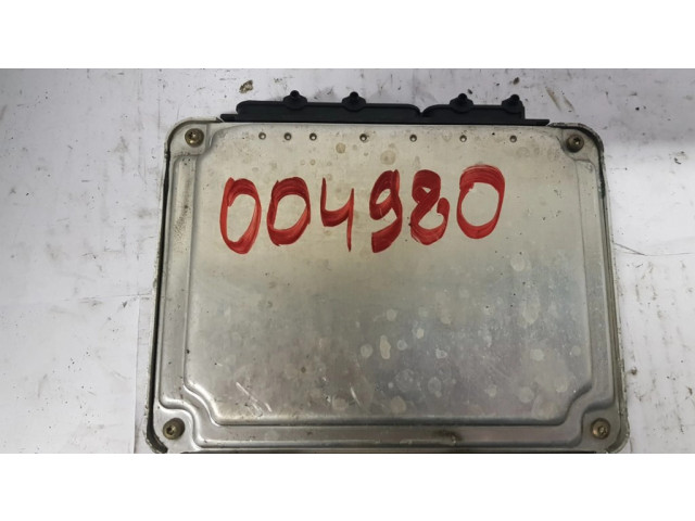 Блок управления двигателя 030906032DQ, 0261207681   Volkswagen Lupo