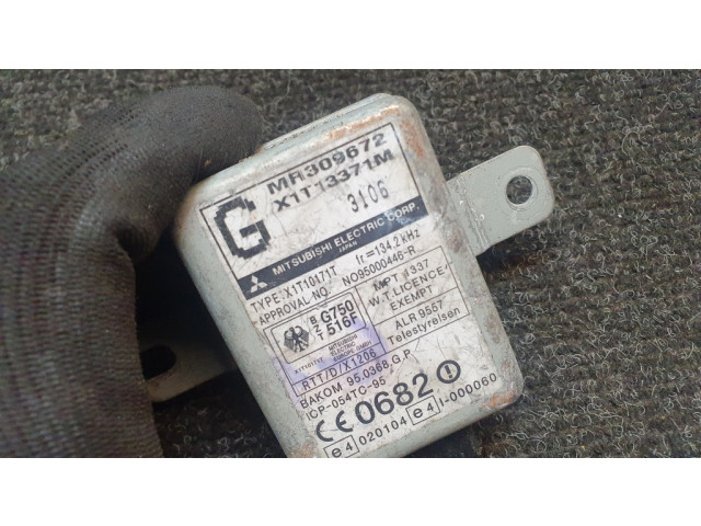 Блок управления MR309672, X1T13371M   Mitsubishi Carisma