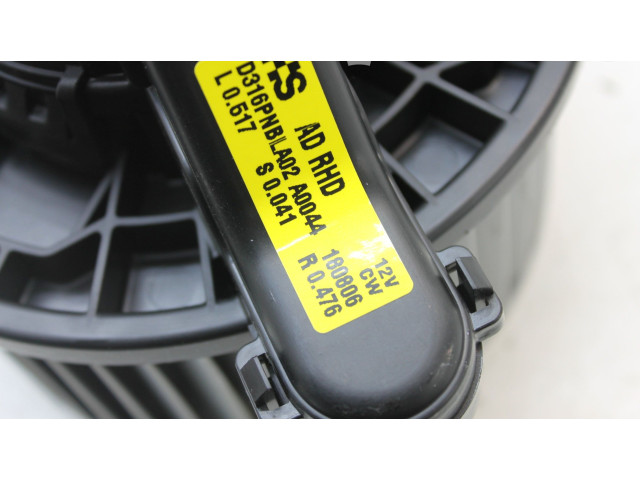 Вентилятор печки    D316PNBLA02   Hyundai i30