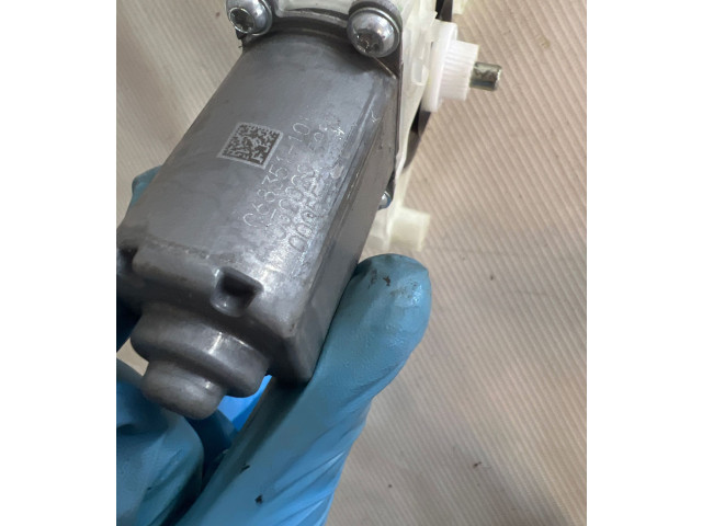 Vstřikovač A0009065806, 068351101   Mercedes-Benz GLE W167     