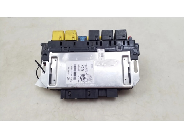   Pojistková skříňka A0295450432   Mercede-Benz S W220 2001