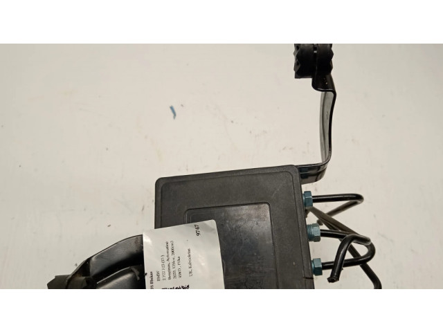 Блок АБС 6897114   BMW  2 F22 F23  2017- года