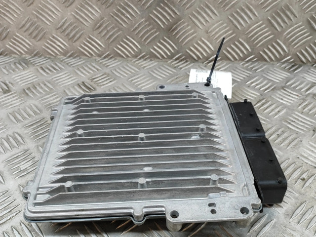 Řídící jednotka HPLA12C520PAC, 0281033998   Land Rover Discovery 5 2017
