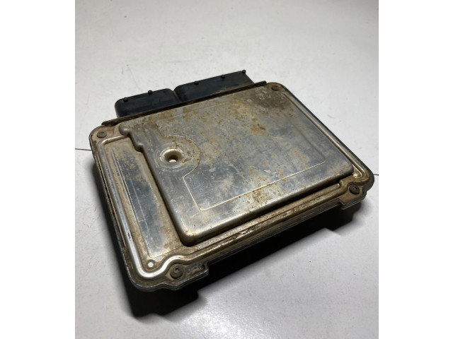 Блок управления двигателя 55189631, 0281011616   Opel Signum