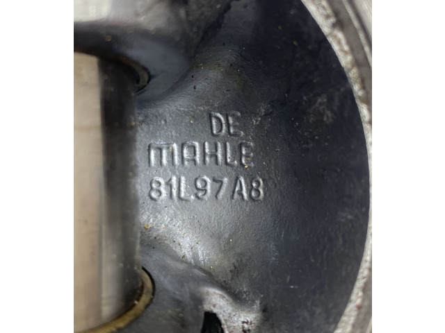 Píst 81L97A8   Volkswagen PASSAT B6  pro naftový motor 2.0  