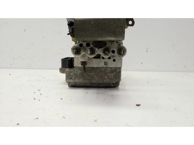 Jednotka ABS 4727047030   Toyota Prius c 2012