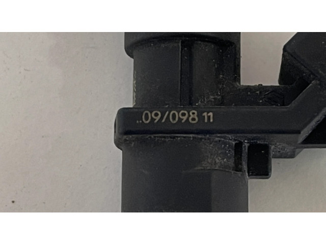 Vstřikovač 0909811   BMW X5 E70  pro benzínový motor 3.0 N52B30 