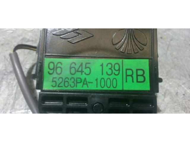 Ручка стеклоочистителей 96645139, 5263PA100   Chevrolet Epica