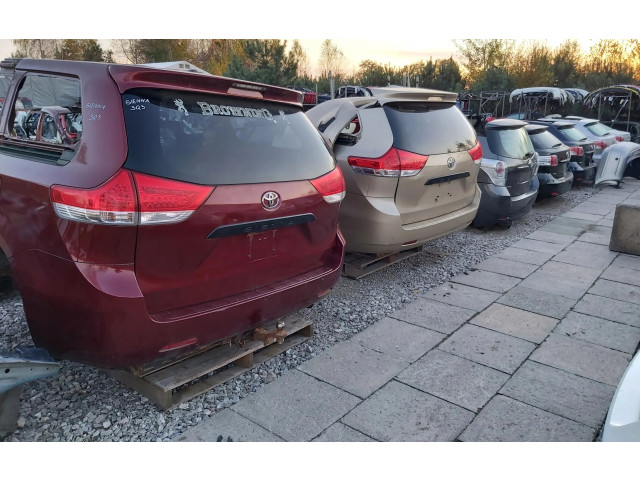 Моторчик дворников 85130-08010    Toyota Sienna XL30 III