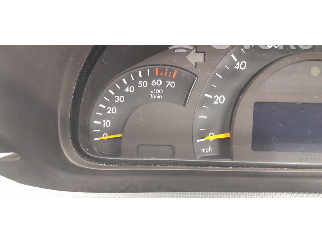 Přístrojová deska  Mercedes-Benz C W203 2001 A2035400211  