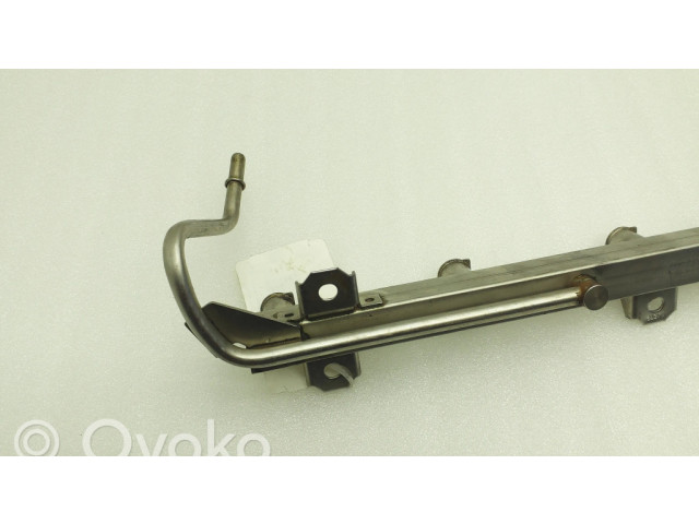Vstřikovací lišta 7530420, 7526892   BMW Z4 E85 E86  pro benzínový motor 2.0 N46b20b 