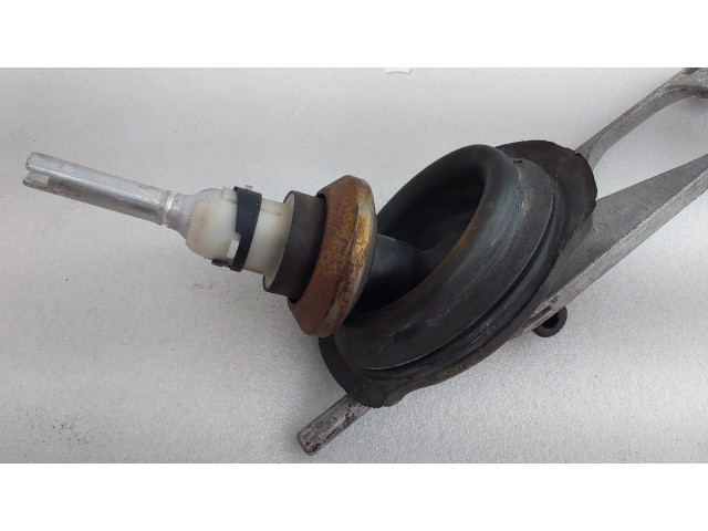 Рычаг переключения передач 2260307   BMW 1 E81 E87