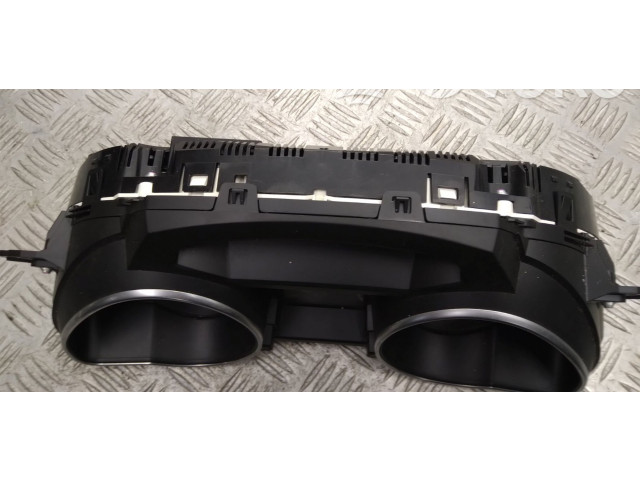 Přístrojová deska  Audi A5 8T 8F 2008 8T0920931M  