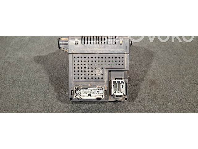   Pojistková skříňka 30728542, 05W365   Volvo S60 2007