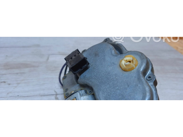 Моторчик заднего дворника 8a9955713, 40378712    Audi 80 90 S2 B4