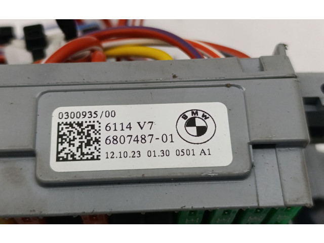   Pojistková skříňka 6807487   BMW 3 G20 G21 2024