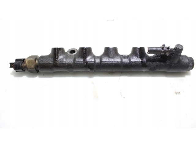 Vstřikovací lišta    Toyota Corolla E120 E130     