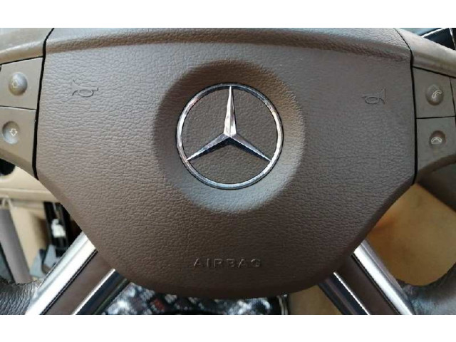 Подушка безопасности водителя    Mercedes-Benz ML W164