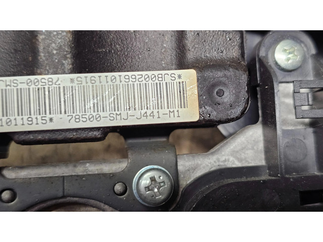 Руль Honda Civic  2006-2011 года 78500SMJJ441M1      