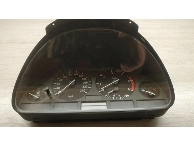 Přístrojová deska  BMW 5 E39 2001 62116903800  