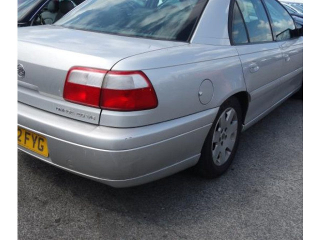 Моторчик дворников 90413242    Opel Omega B1