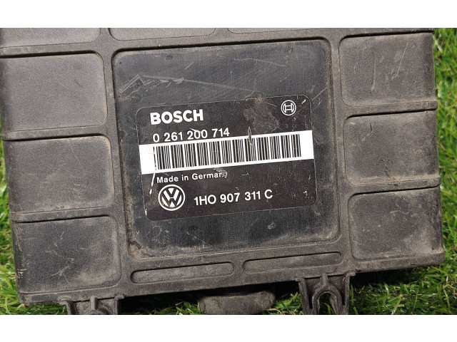 Блок управления двигателем ECU 1H0907311C, 0261200714   Volkswagen Golf III 1994